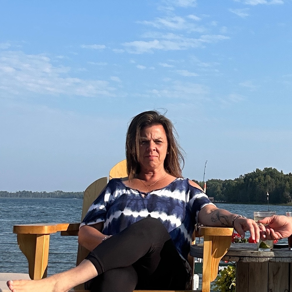 Meet your Posher, Camille